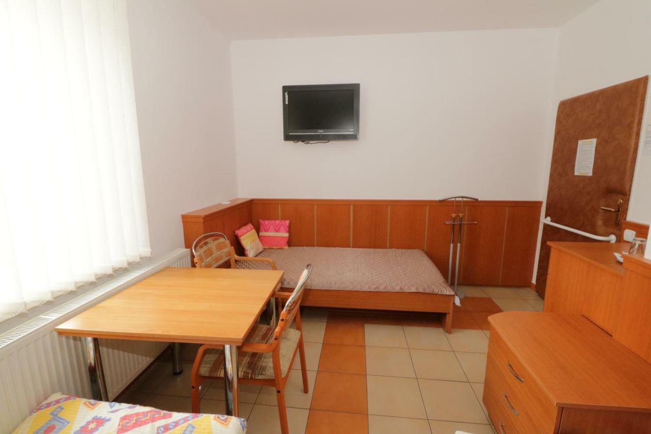 Penzion Hurka Hotel Dolni Libchavy Luaran gambar