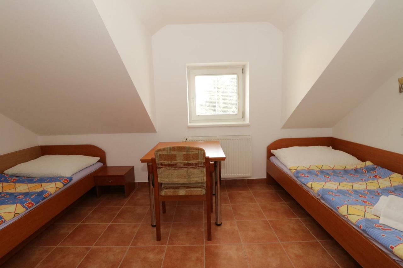 Penzion Hurka Hotel Dolni Libchavy Luaran gambar