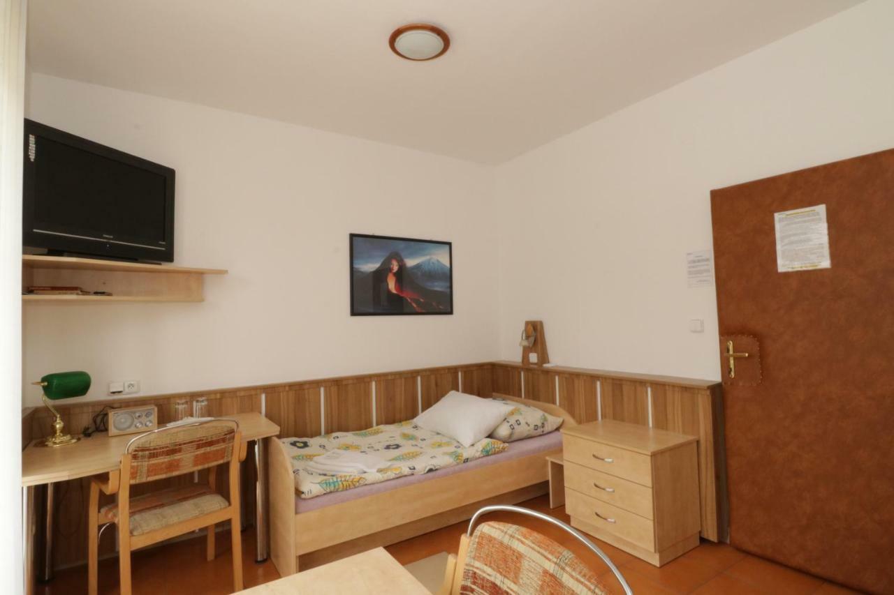 Penzion Hurka Hotel Dolni Libchavy Luaran gambar