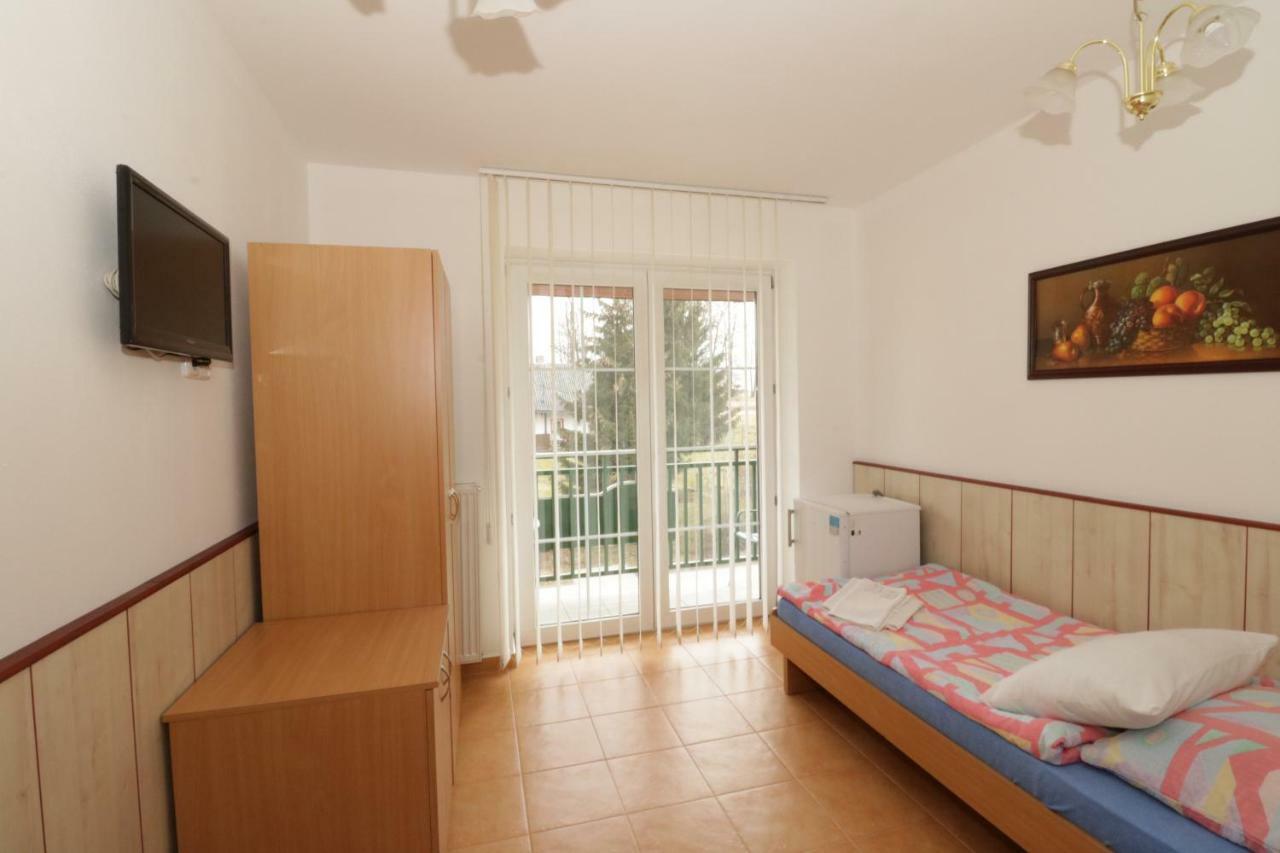 Penzion Hurka Hotel Dolni Libchavy Luaran gambar