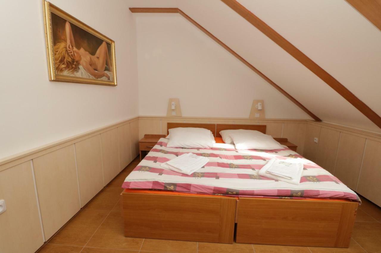 Penzion Hurka Hotel Dolni Libchavy Luaran gambar